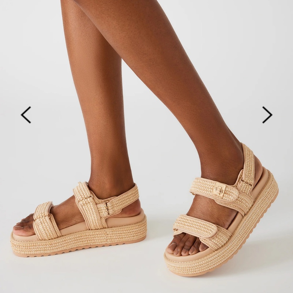 STEVE MADDEN BIGMONA NATURAL RAFFIA SANDALS